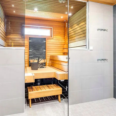 Vilkama 2 View, Incl Indoor Hot Tub, Sauna فيلة لاوكا