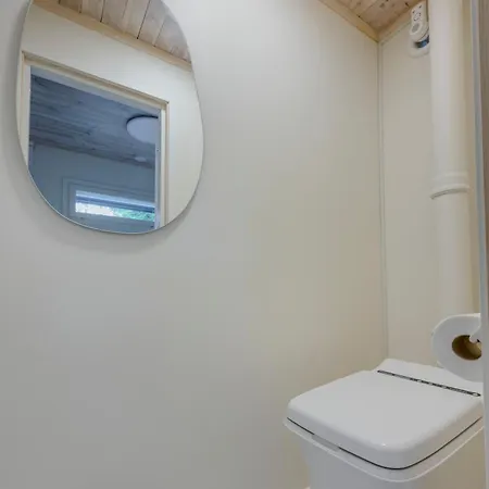 Vilkama 2 View, Incl Indoor Hot Tub, Sauna فيلة لاوكا