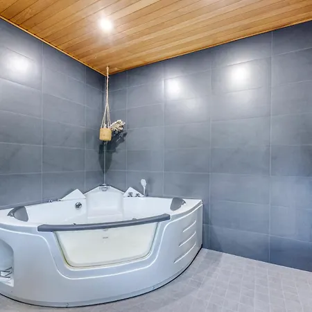فيلة Vilkama 2 View, Incl Indoor Hot Tub, Sauna لاوكا
