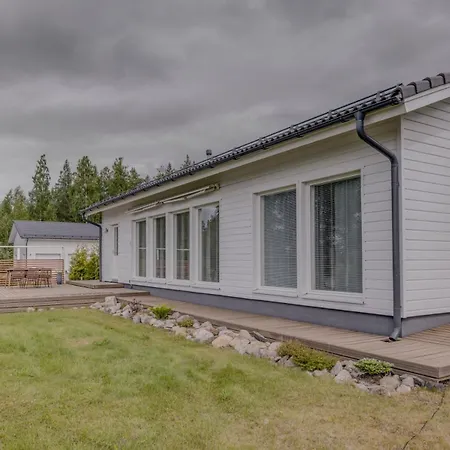 Vilkama 2 View, Incl Indoor Hot Tub, Sauna فيلة