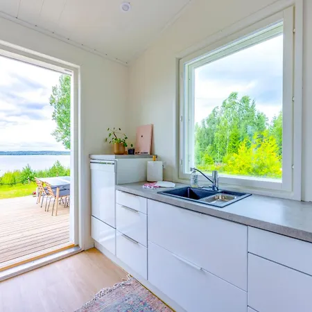 Vilkama 2 View, Incl Indoor Hot Tub, Sauna فيلة