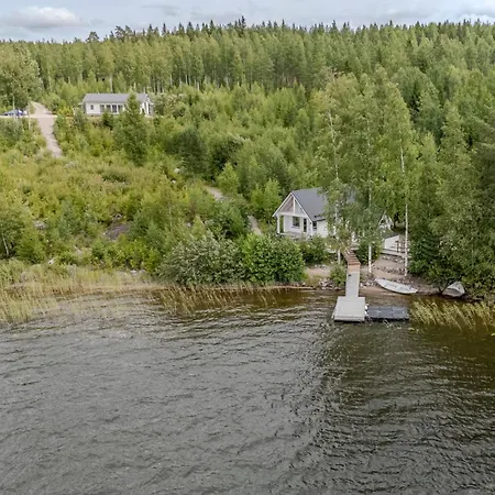 Vilkama 2 View, Incl Indoor Hot Tub, Sauna فيلة لاوكا