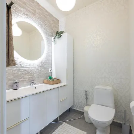 Vilkama 2 View, Incl Indoor Hot Tub, Sauna فيلة